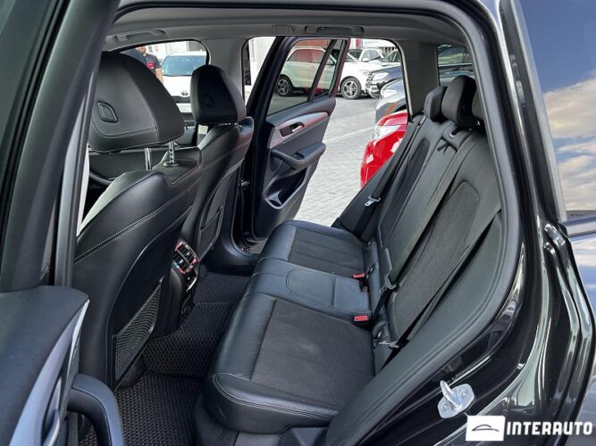 BMW X3 2.0D 38 interauto-car
