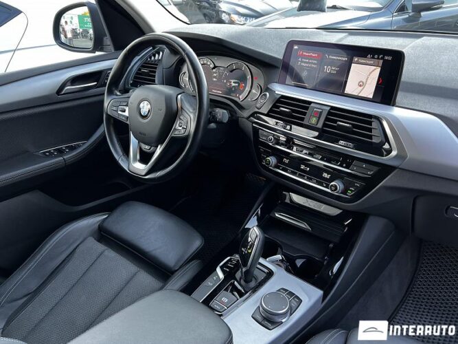 BMW X3 2.0D 40 interauto-car