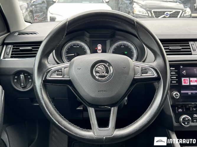Skoda Octavia 42 interauto-car
