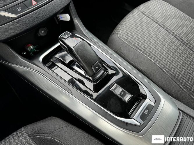 Peugeot 308 47 interauto-car
