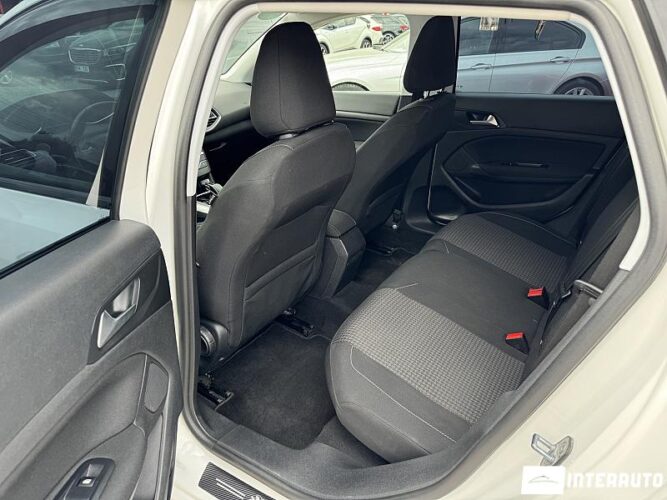 Peugeot 308 52 interauto-car
