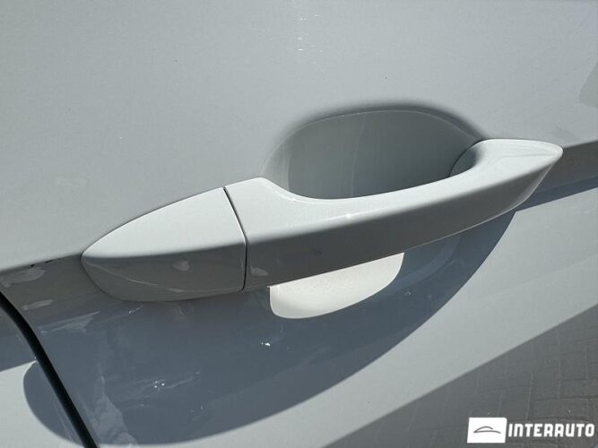 Volkswagen Tiguan 42 interauto-car