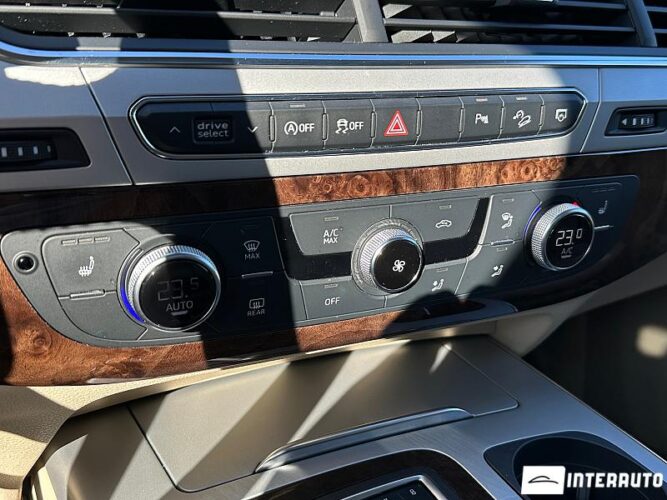 Audi Q7 57 interauto-car