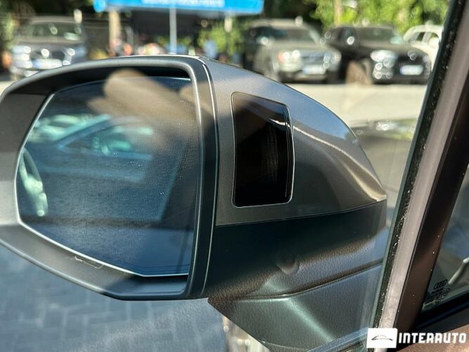 Audi Q7 44 interauto-car