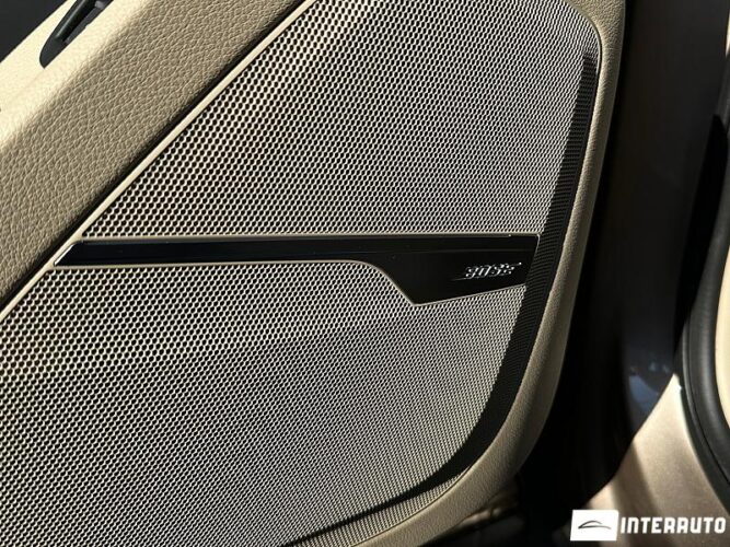 Audi Q7 48 interauto-car