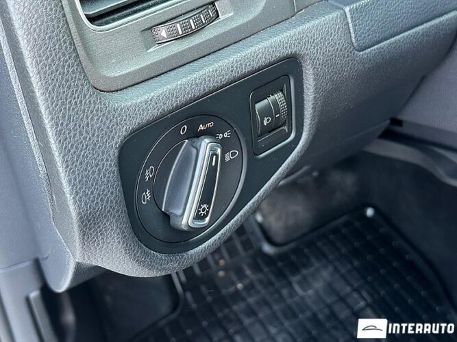 Volkswagen Golf 34 interauto-car