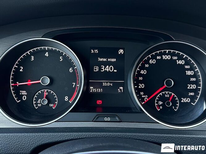 Volkswagen Golf 37 interauto-car