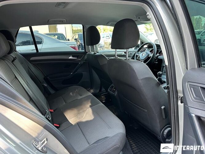 Volkswagen Golf 43 interauto-car