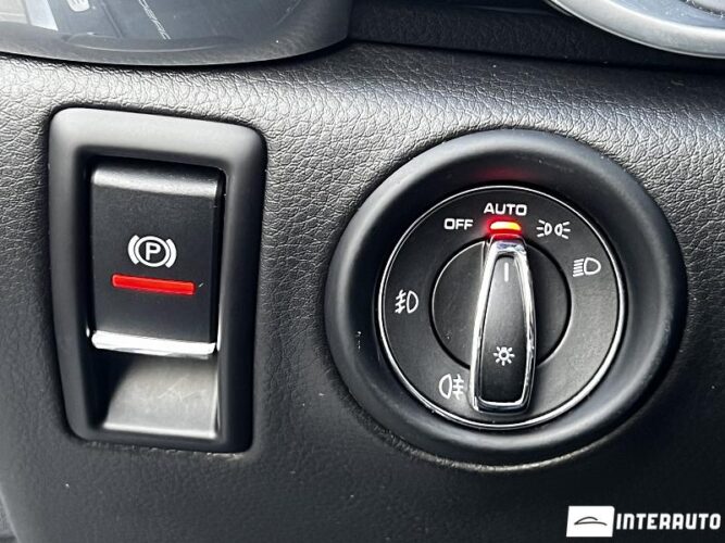 Porsche Cayenne S Hybrid 45 interauto-car