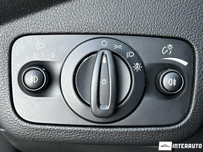 Ford Grand C-MAX 41 interauto-car