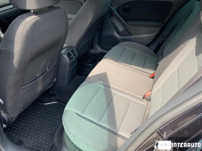 Volkswagen Golf 42 interauto-car