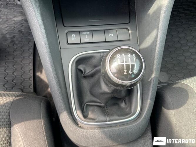 Volkswagen Golf 36 interauto-car