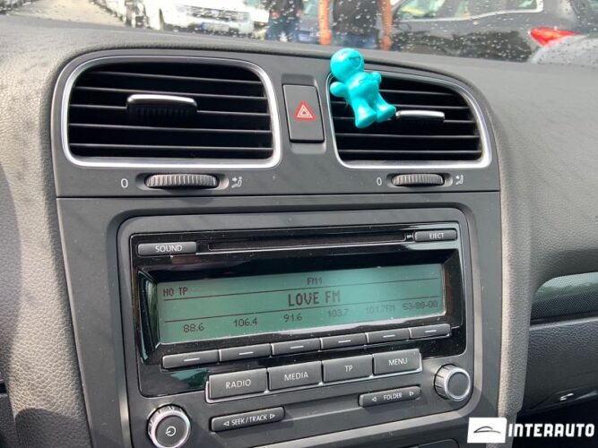 Volkswagen Golf 34 interauto-car