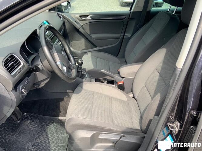 Volkswagen Golf 32 interauto-car