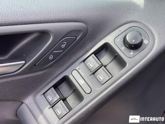 Volkswagen Golf 39 interauto-car