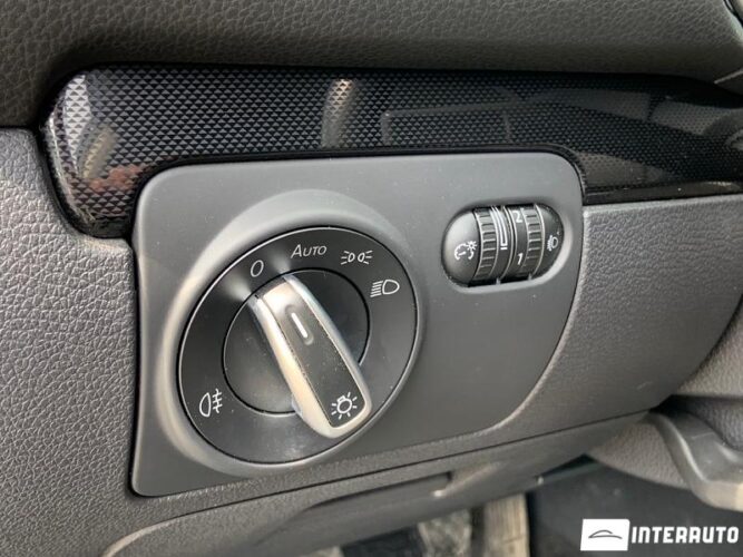 Volkswagen Golf 38 interauto-car