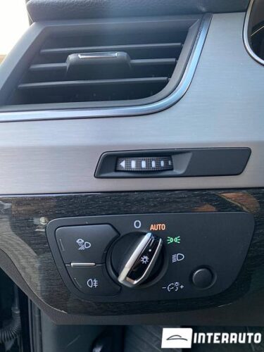 Audi Q7 54 interauto-car