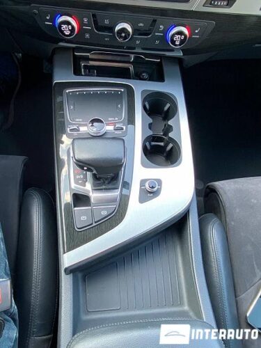 Audi Q7 53 interauto-car