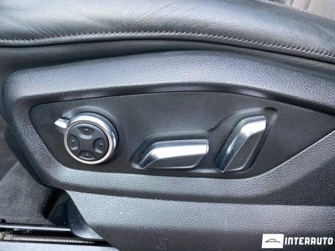 Audi Q7 55 interauto-car