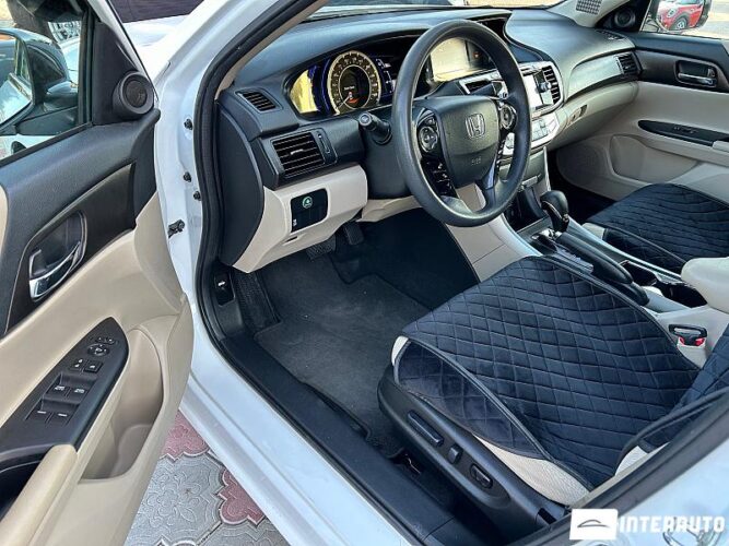 Honda Accord 33 interauto-car