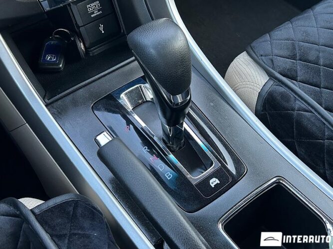 Honda Accord 41 interauto-car