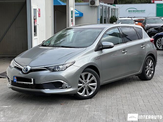 Toyota Auris 2016 doar la InterAuto