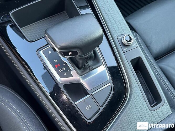 Audi A4 51 interauto-car