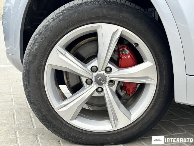 Audi Q5 52 interauto-car