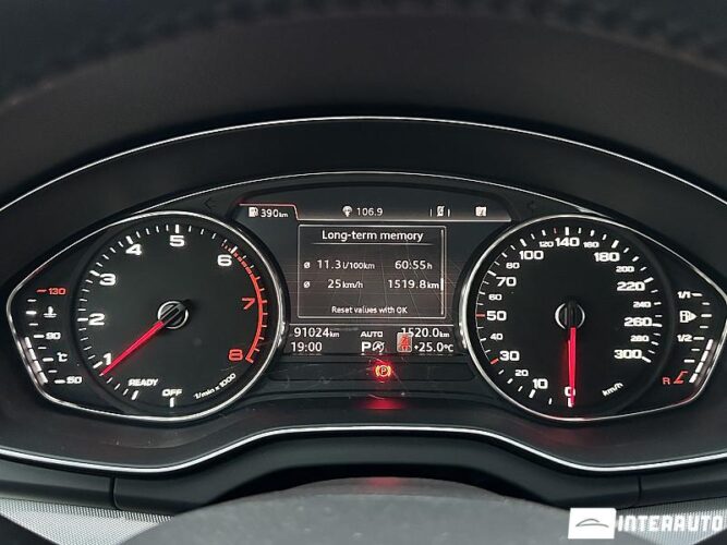 Audi Q5 43 interauto-car