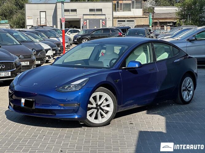 Tesla Model 3 30 interauto-car