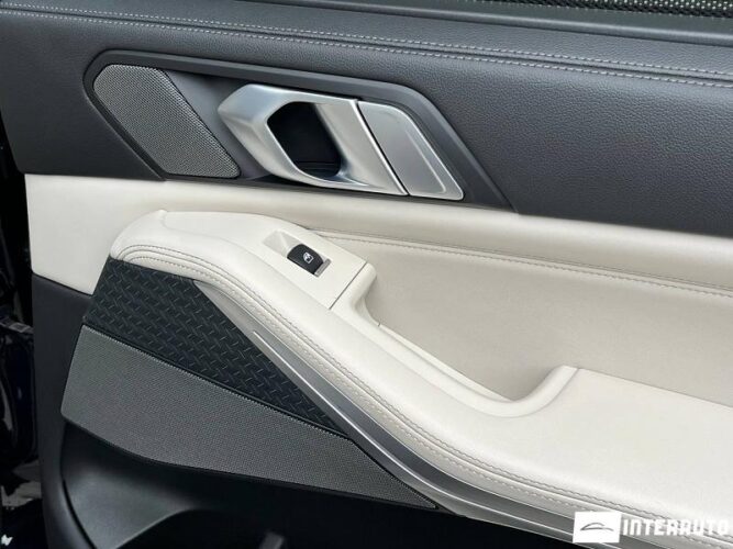 BMW X5 4.5e 49 interauto-car