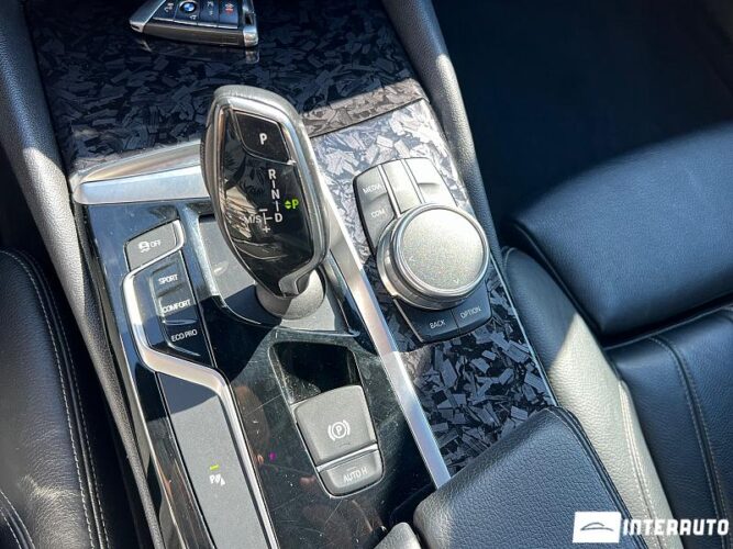 BMW 530 44 interauto-car