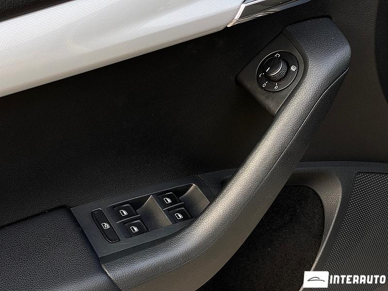 Skoda Octavia 16 automobil-interauto