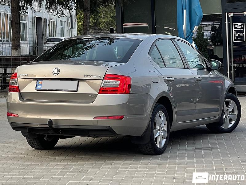 Skoda Octavia 12 automobil-interauto