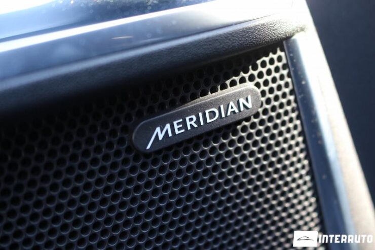 Jaguar E-Pace 48 interauto-car