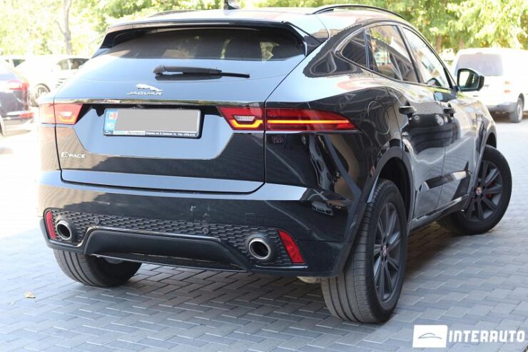 Jaguar E-Pace 34 interauto-car
