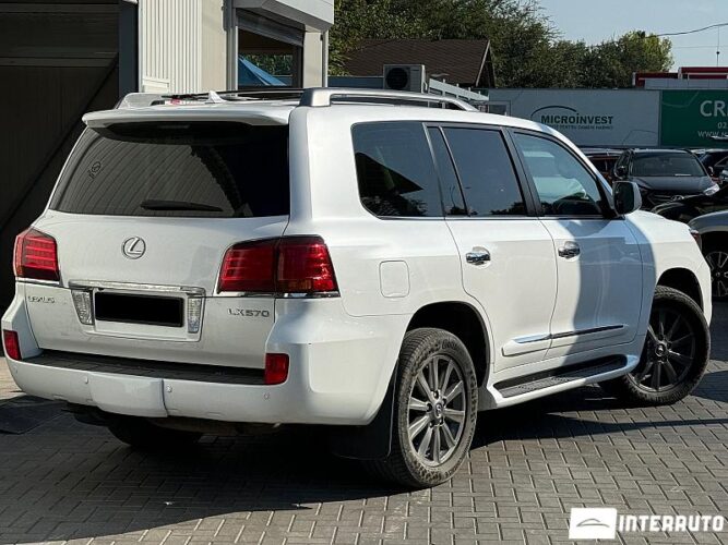 Lexus LX 570 39 interauto-car