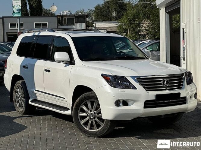 Lexus LX 570 40 interauto-car