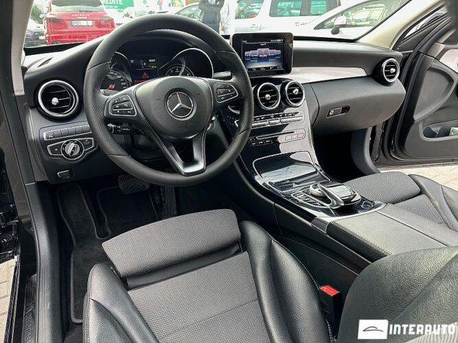 Mercedes C 350e 31 interauto-car