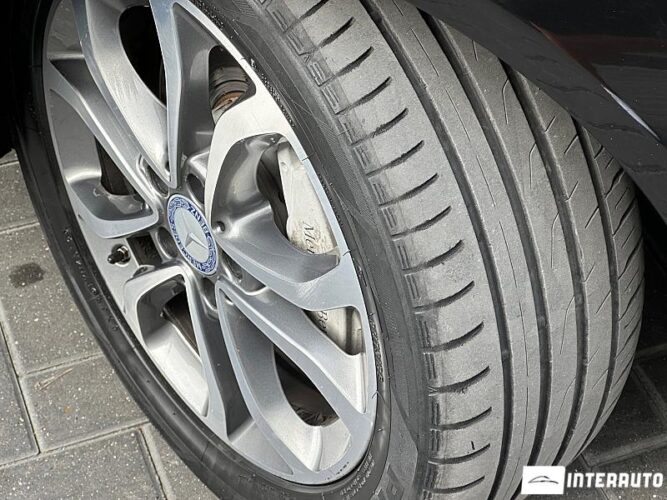 Mercedes C 350e 37 interauto-car