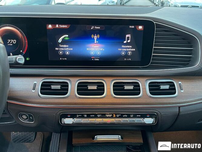 Mercedes GLE 300d 42 interauto-car