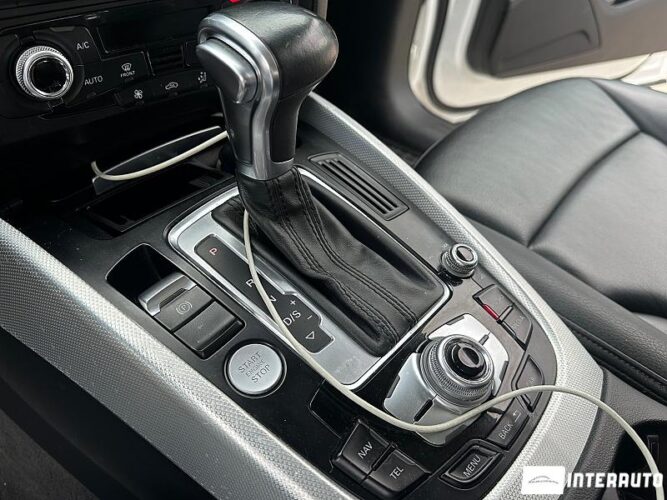 Audi Q5 42 interauto-car