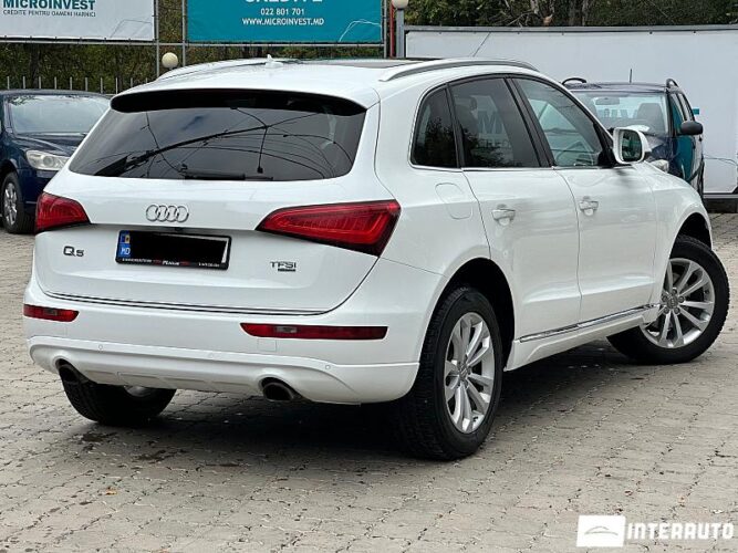 Audi Q5 35 interauto-car