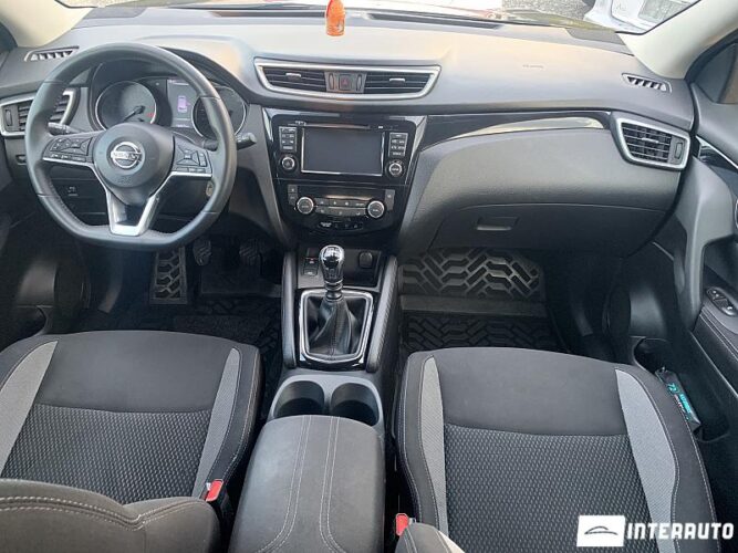 Nissan Qashqai 43 interauto-car