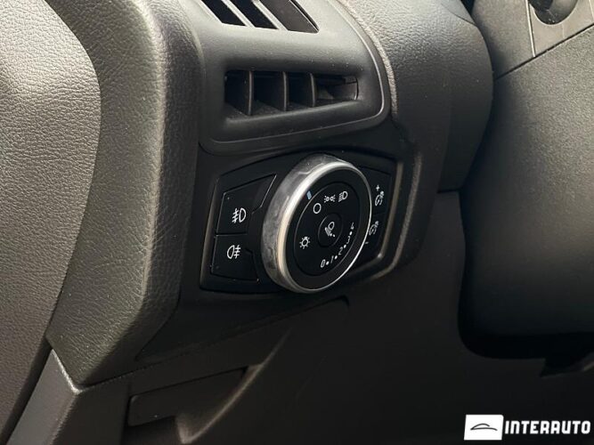 Ford Focus 35 interauto-car