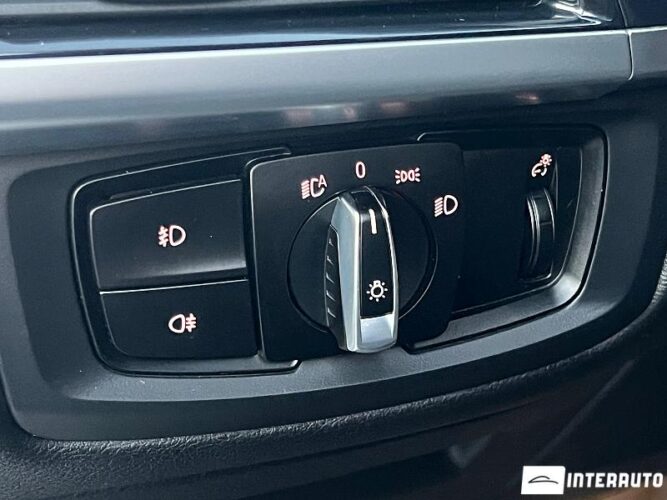 BMW X5 2.5D 47 interauto-car