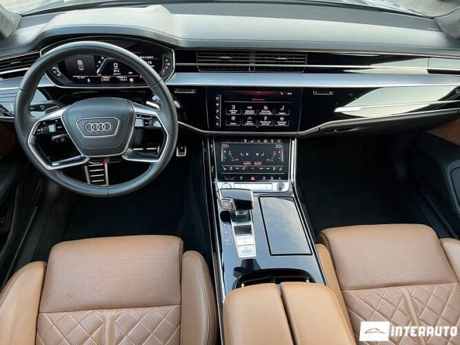 audi S8 2020