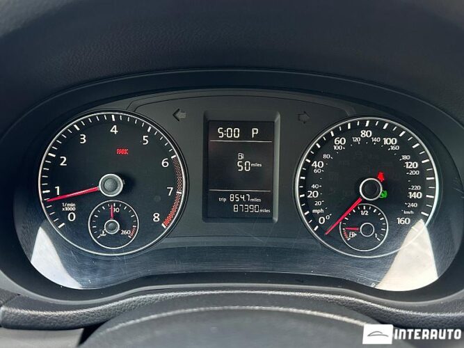 Volkswagen Passat 44 interauto-car