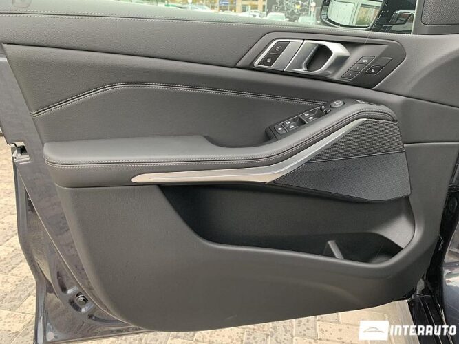 BMW X5 2.5D 34 interauto-car