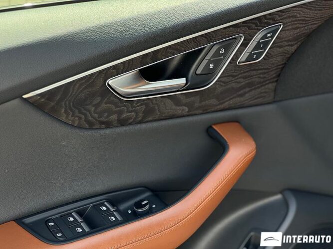 Audi Q8 34 interauto-car